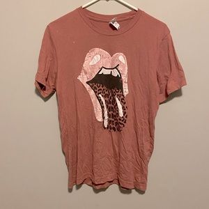 Like New, Size M, Graphic Tee